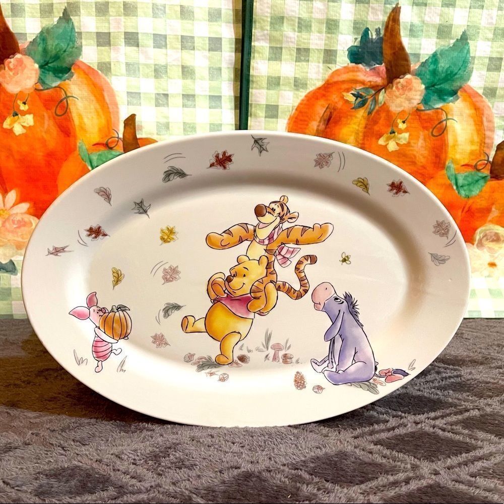 Disney Winnie the Pooh platter with pumpkins NWT - Picture 1 of 10